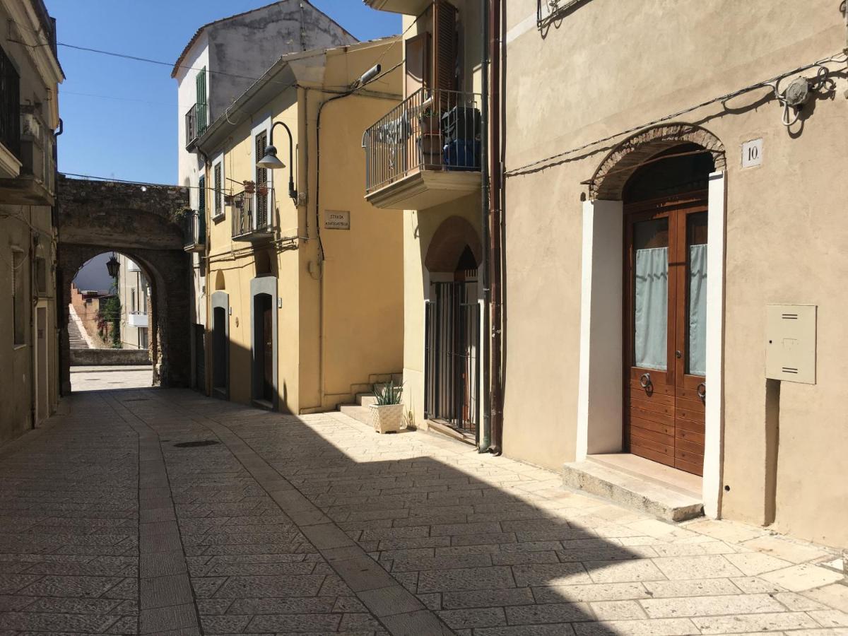 דירות טרמולי Le Volte Nel Borgo מראה חיצוני תמונה